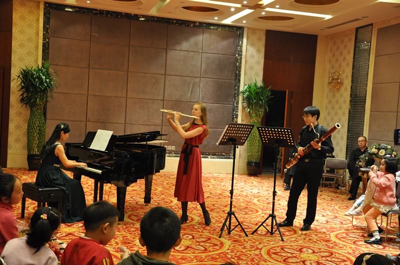 济南中海国际社区举办中俄儿童音乐会活动