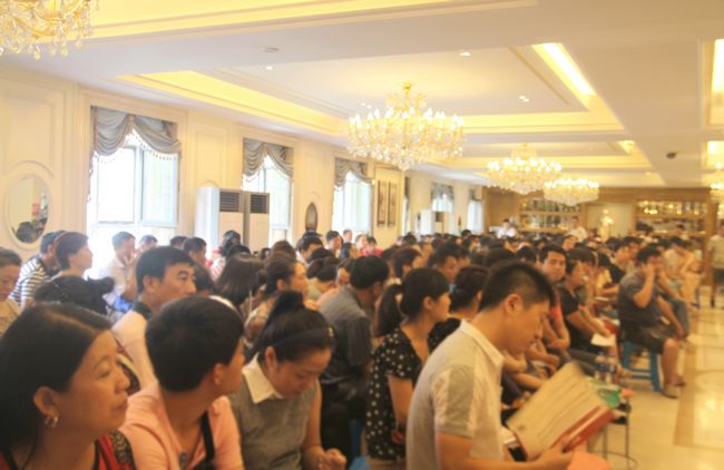 沈阳中海&#8226;寰宇天下四期精装新品盛大开盘