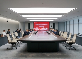 湖南湘江新区党工委副书记、管委会主任邹特到访中国海外发展